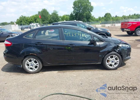 2014 Ford Fiesta Se z USA, uszkodzony, nr VIN 3FADP4BJXEM105441